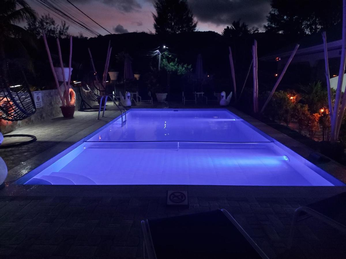 Leo'S Petit Villa Annex Praslin Exterior foto