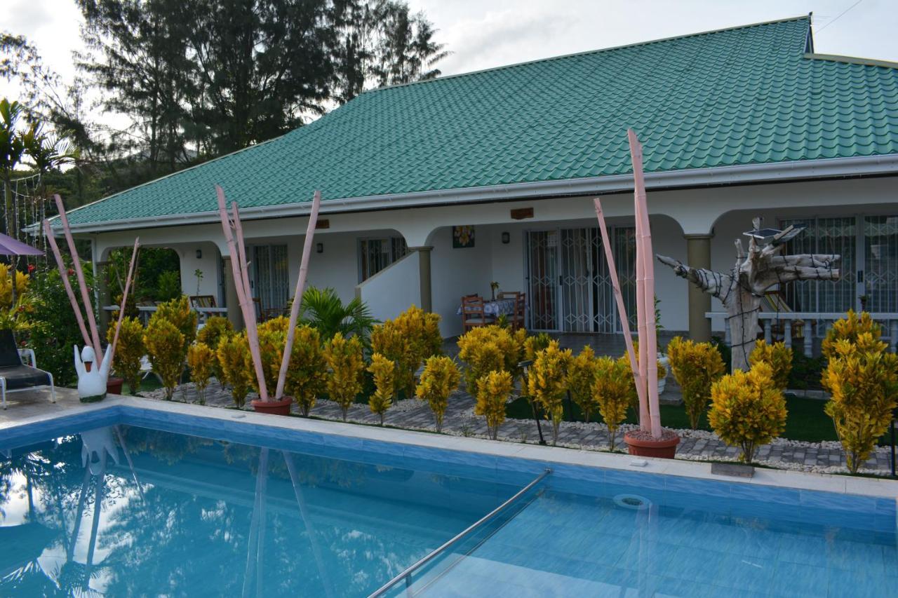 Leo'S Petit Villa Annex Praslin Exterior foto